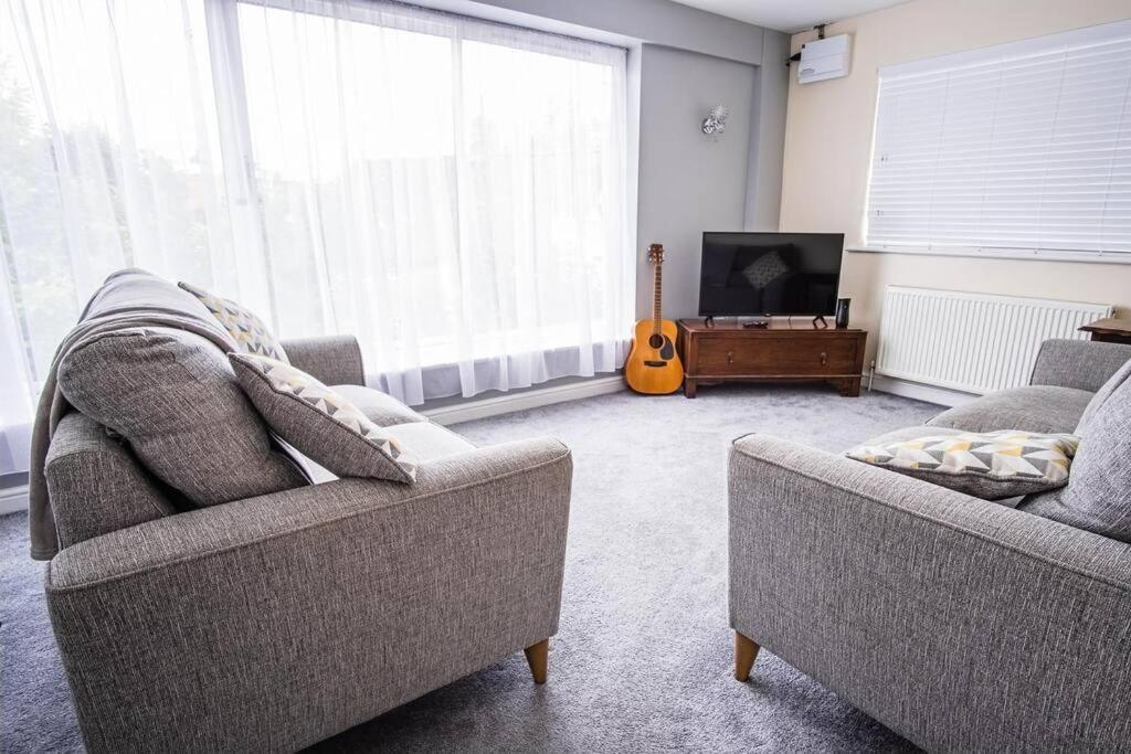 Tallets Apartment With Balcony & Parking Tewkesbury Ngoại thất bức ảnh
